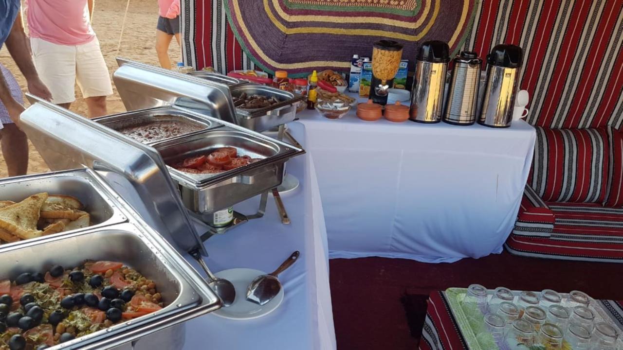 Desert Moments Glamping Badīyah Buitenkant foto